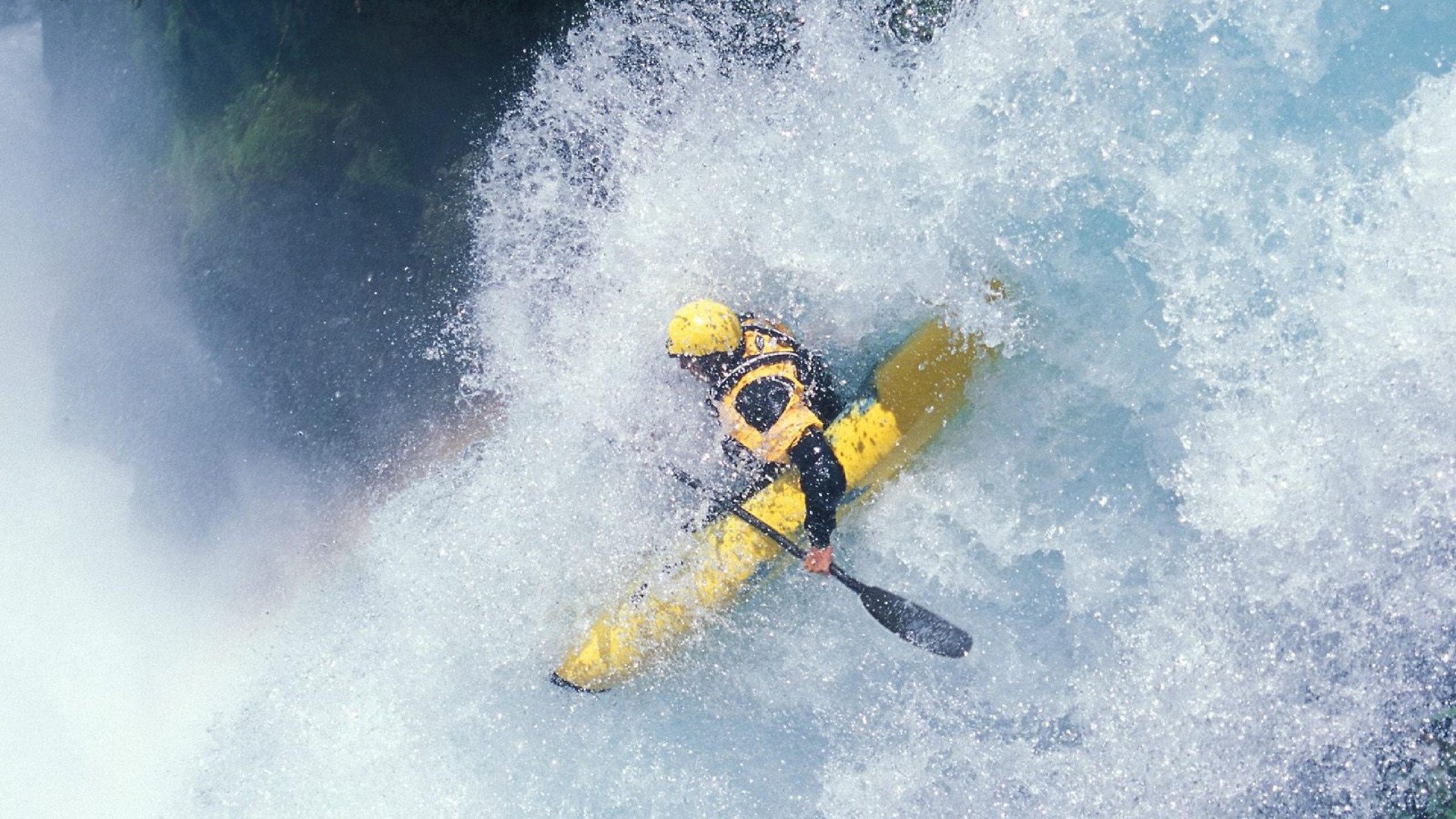 女子橄榄球挑战男性主导地位，英格兰女队闪亮登场，女子橄榄球首秀
