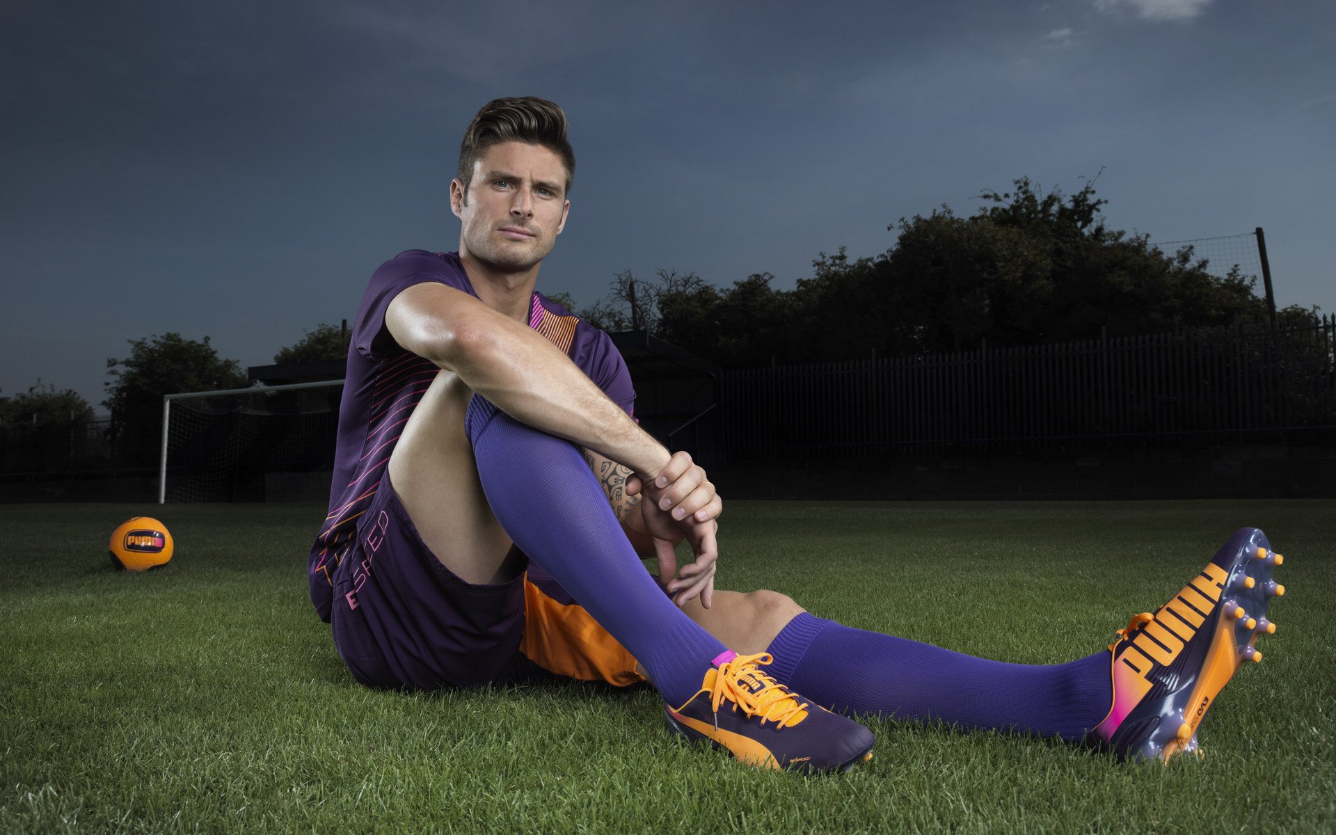 恩多耶-布鲁阿尔冲刺阶段展现王者气质，恩布里奥百度百科