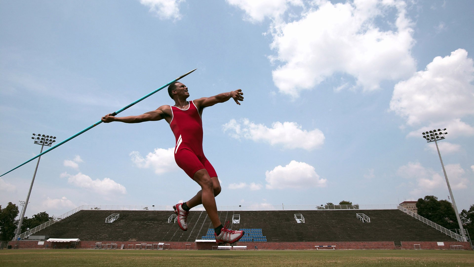 萨默·麦金托什展现新生代自由泳实力,麦金托什游泳